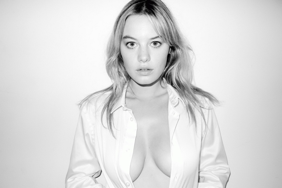 Gorgeous Camille Rowe