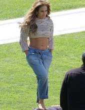 Jennifer Lopez is here 08