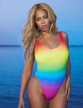 Beyonce Knowles In Bikini 08