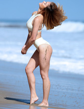 Kaili Thorne In Bikini 10