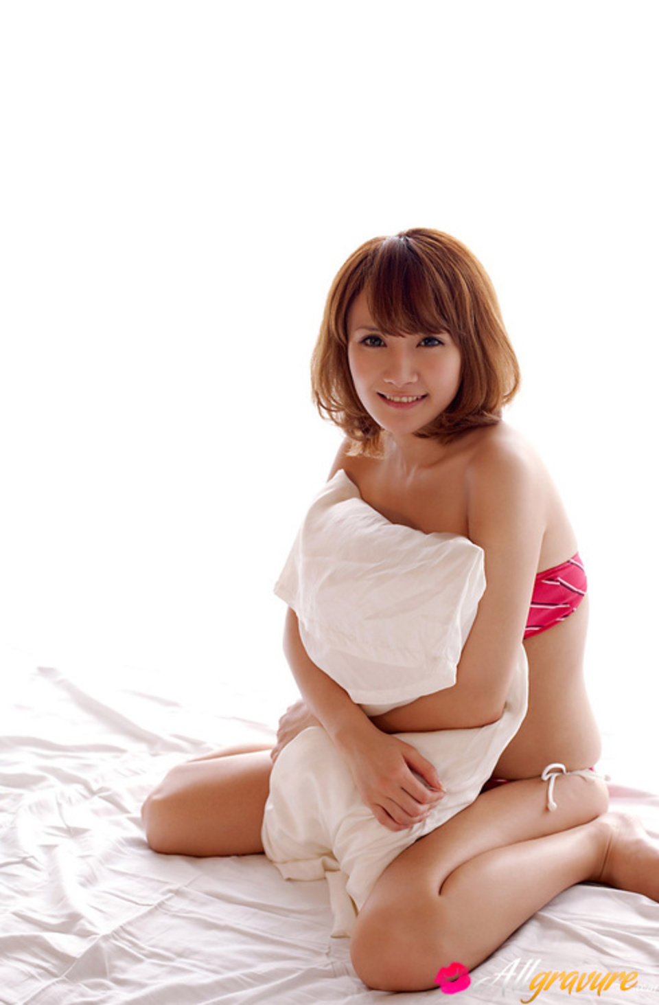 Cute Japanese babe