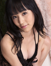 Sexy Asian Babe Yuri Hamada 11