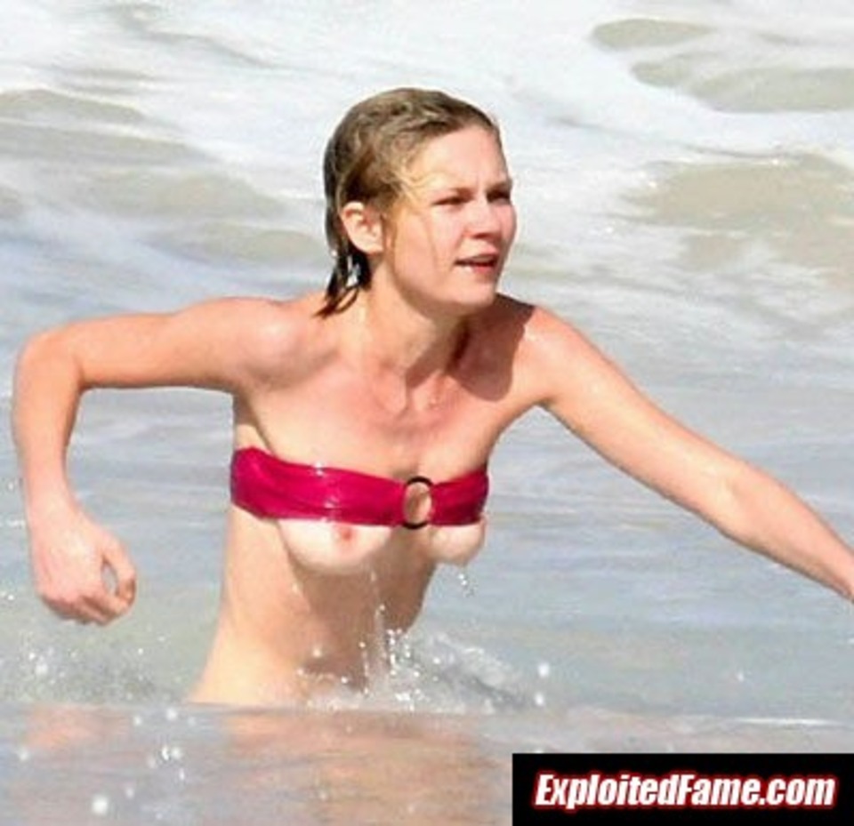 Hot Celebrity Nipple Slips