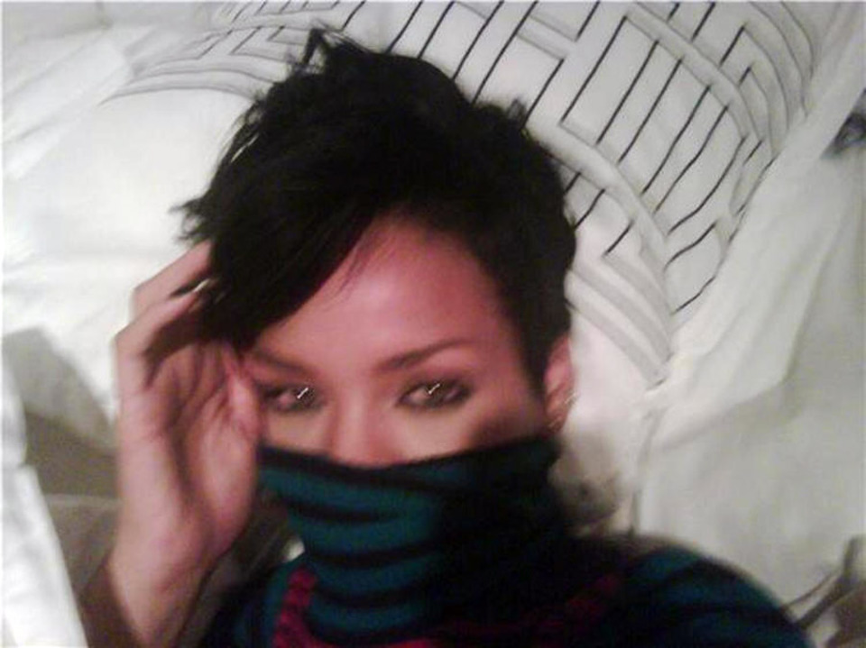 Rihanna Hot Nudes Pics