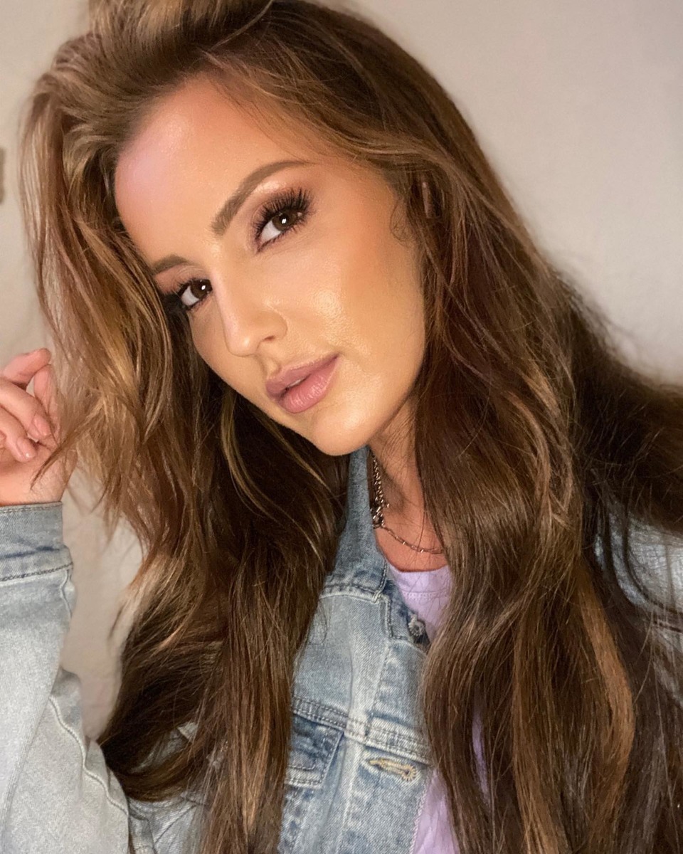 Amanda Paris On Instagram