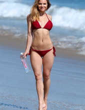 Kaili Thorne Wearing Bikini 08