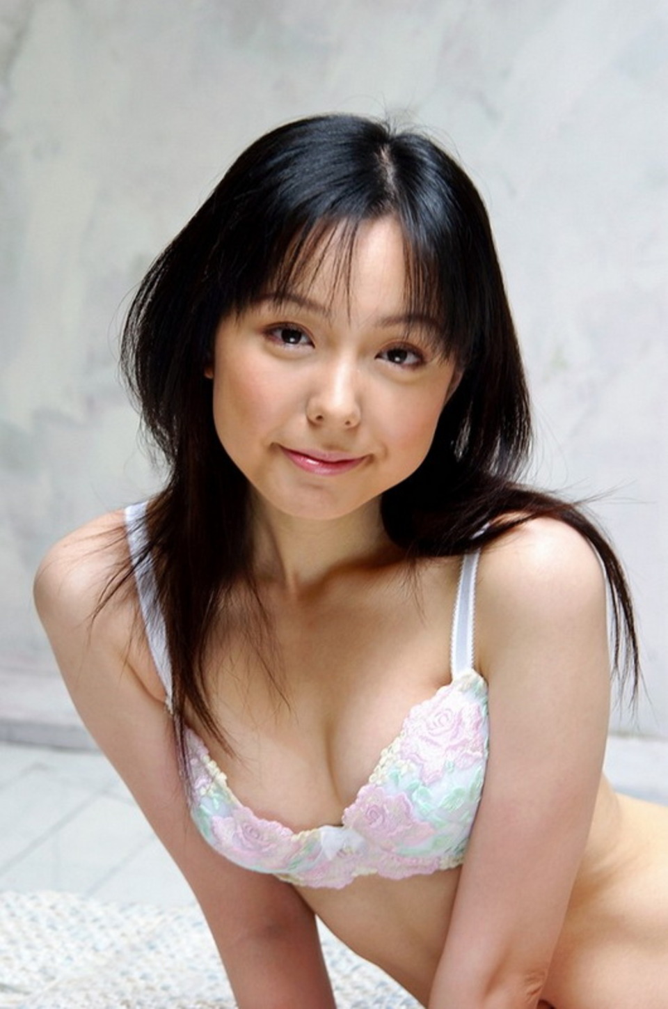 Yui Hasumi - Sweet Japanese babe